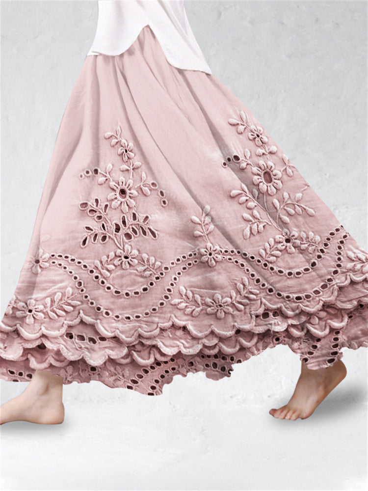 Jupe évasée en mélange de lin avec broderies florales et ourlet en dentelle style cottage