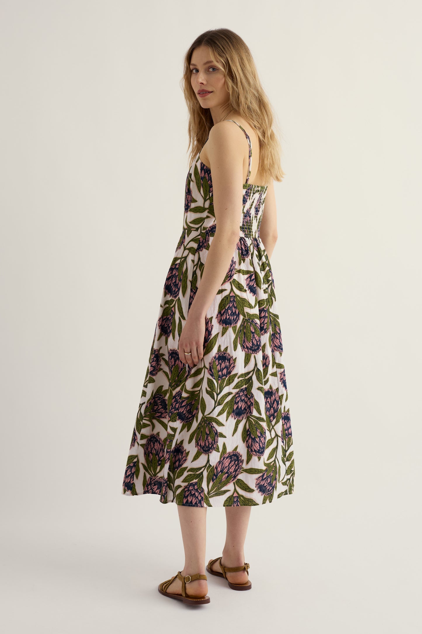 Robe midi sans manches Madern