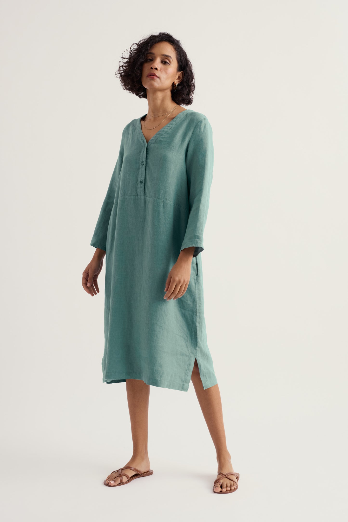 Abito dritto in lino Dew Drop con scollo a V  