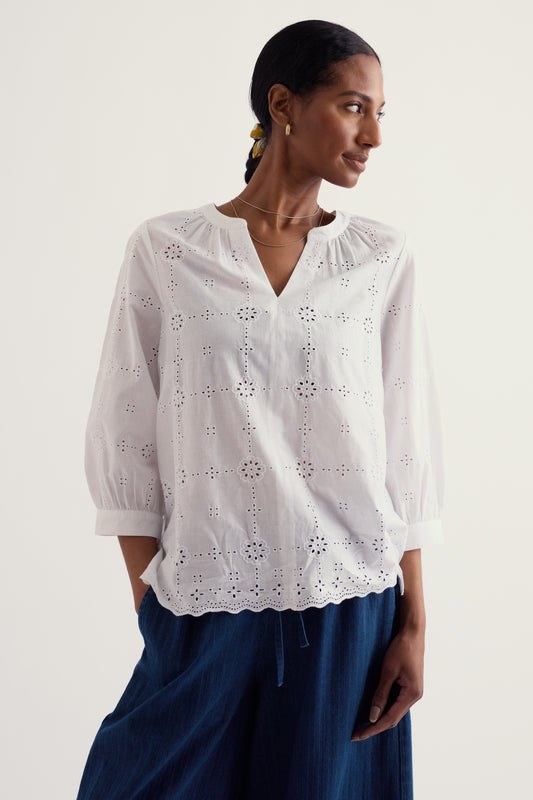 Top Grace ricamato in cotone biologico  