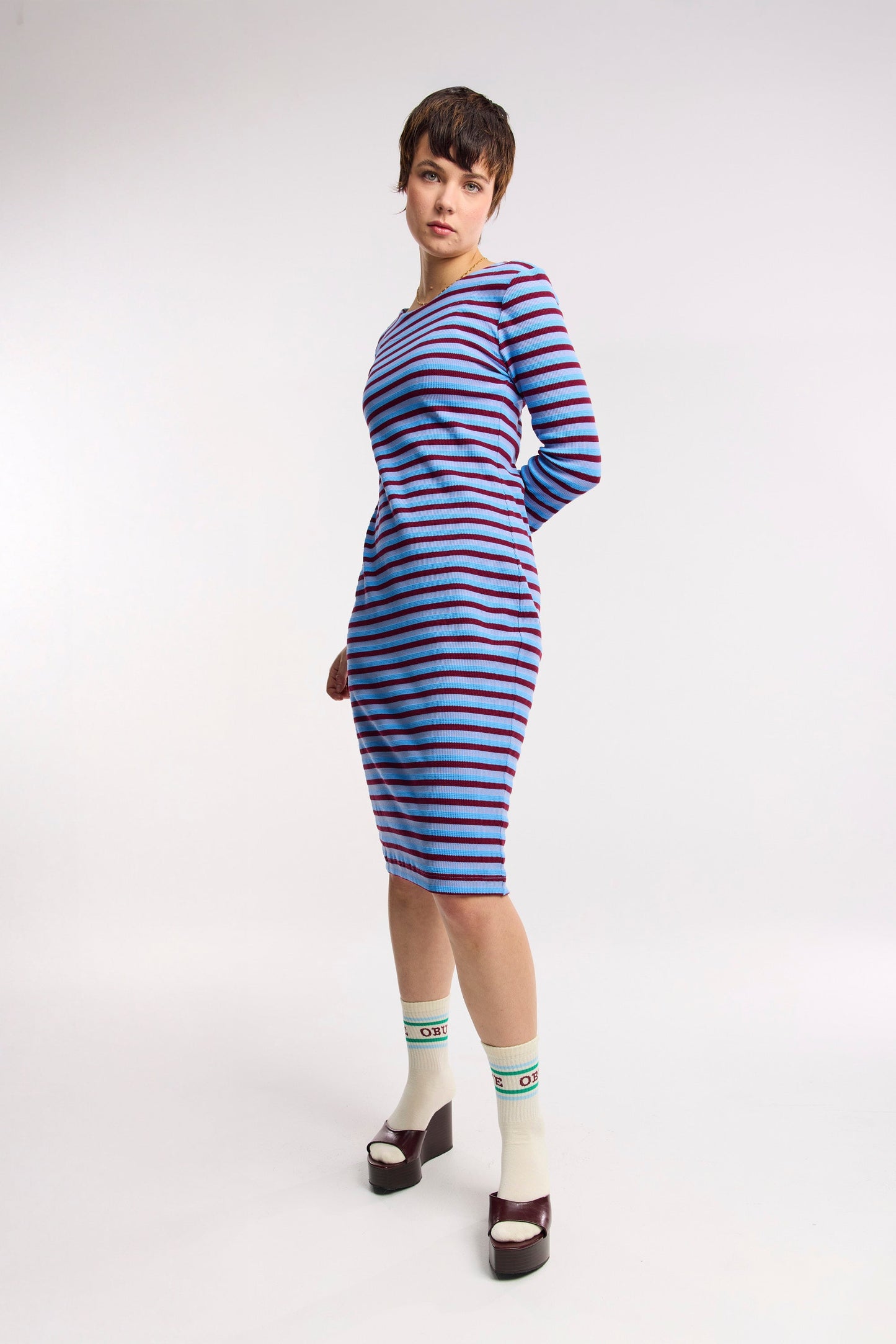 Robe galbée Travelller à rayures gaufrées